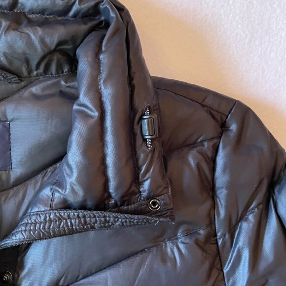 Gap Down Puffer Black Adjustable Collar Zip Cuffs Zip and Snap Closure Size XS - Picture 5 of 15
